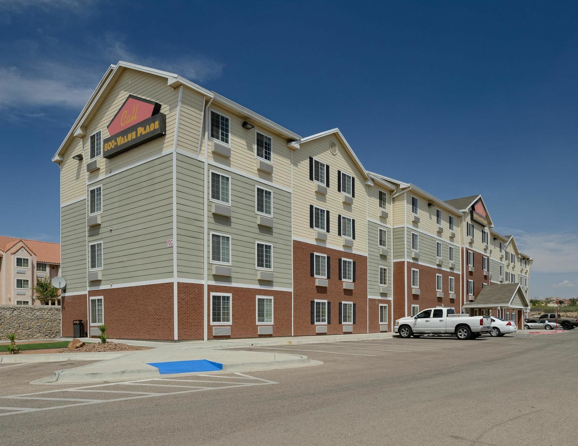 Woodspring Suites El Paso Exterior photo
